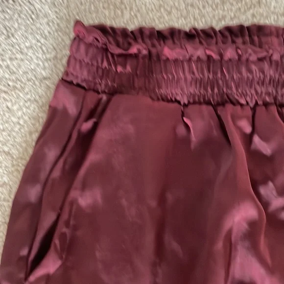 IVY Smocked Waist Satin Pull-On Wide Leg Pant with Pockets, sz S - Picture 5 of 14